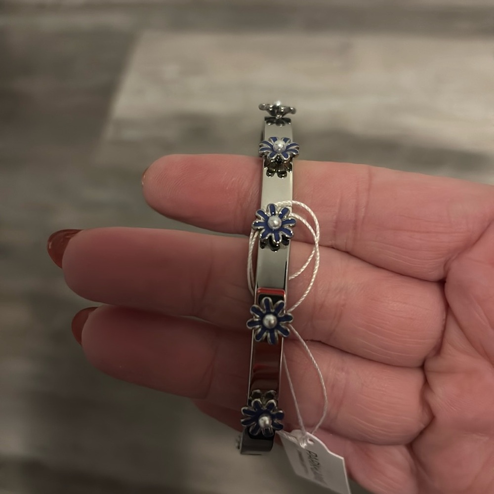 Freesia Bracelet Sliver